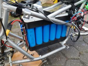 hoverquad_battery_05.jpg